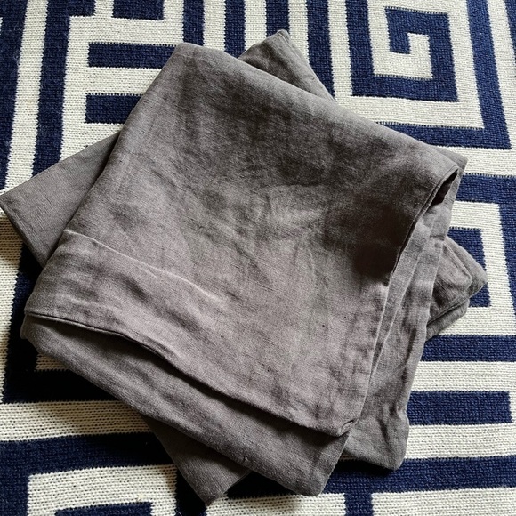 FERN 100% Linen Pillow Covers Charcoal Gray 20 in.² Accent Pillowcase - Picture 6 of 13